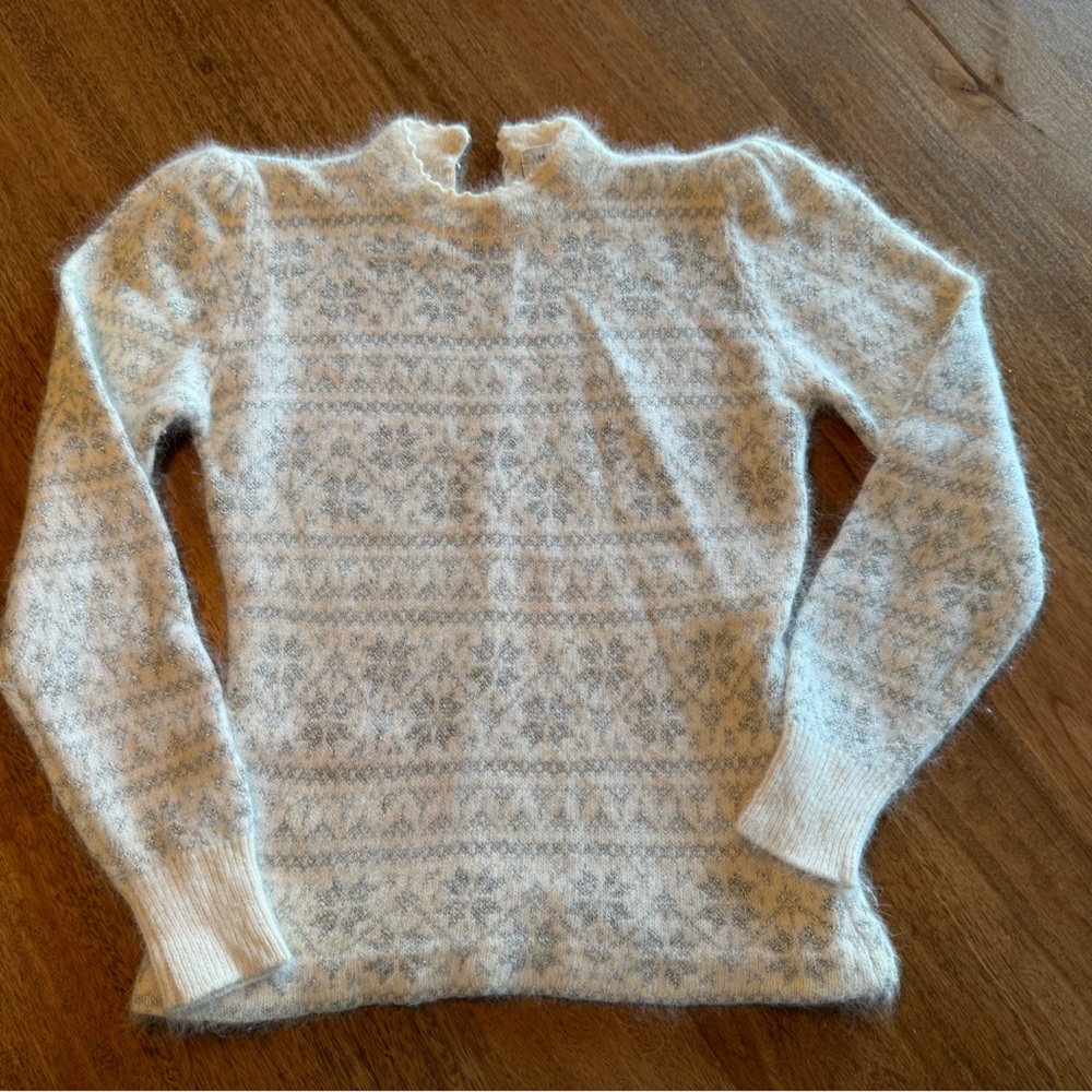 Vtg sweater with mock neck button closure